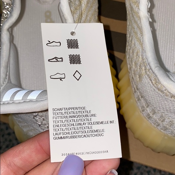 Yeezy Boost 350 V2 - Picture 3 of 12